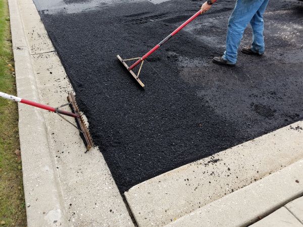 Cost of Asphalt Driveway Service in Napa